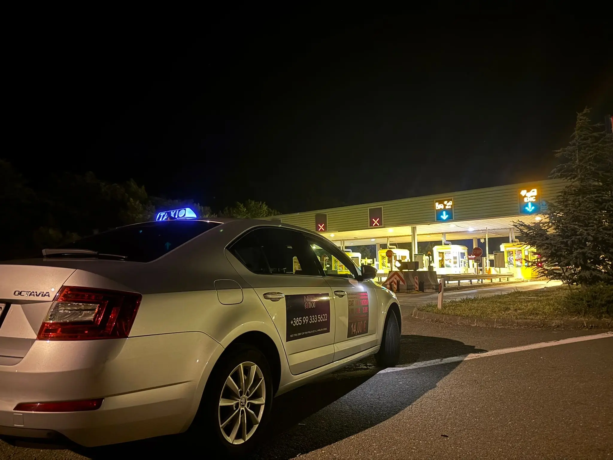 Professional taxi service in Crikvenica - Hero image
